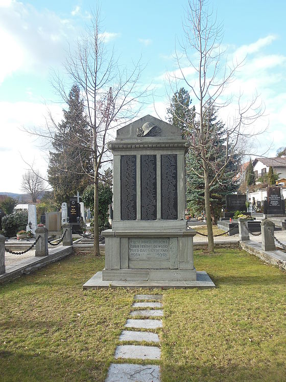 Ehrengräber am Friedhof Krems, Niederösterreich, Österreich