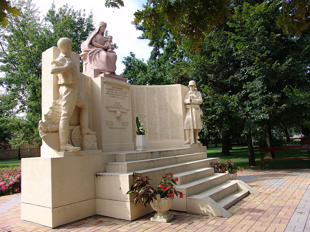 WWI Monument in St.Laszl&oacute; Park, M&oacute;rahalom, Hungary