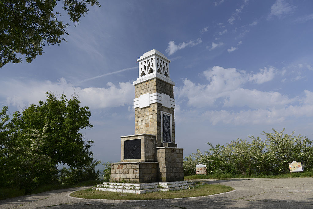 Monument-Mausoleum of the WWI Heroes, Targu Neamt, Romania