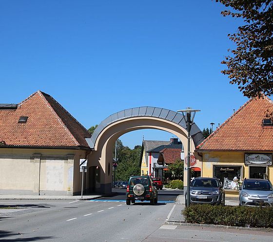 Entrance gate, building and camp cemetery of the former Gmünd (-Neustadt) refugee camp, Lower Austria, Austria